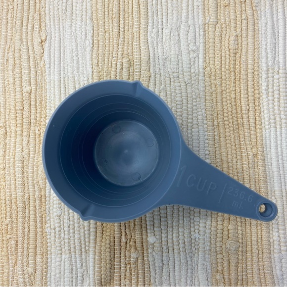 VTG FOLEY SCRIPT NYLON PLASTIC 1 CUP MEASURING CUP BLUE REPLACEMENT USA KITCHEN - Picture 3 of 10